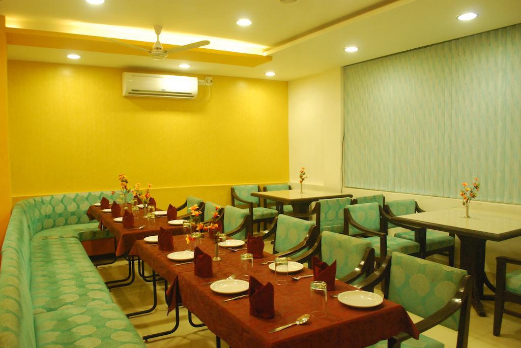 Hotel Sagar Kinara Mālvan 外观 照片