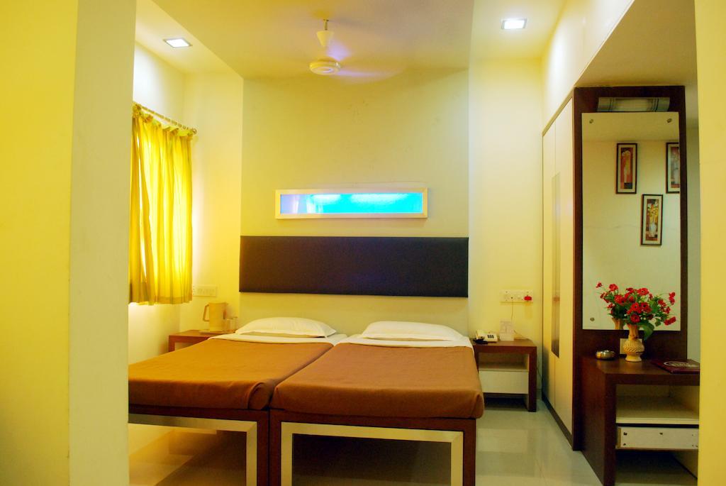 Hotel Sagar Kinara Mālvan 客房 照片