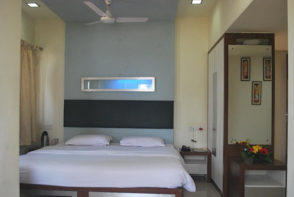 Hotel Sagar Kinara Mālvan 客房 照片